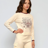 Pulover cu inimă brodată alb-rosu