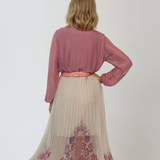 Fustă lungă plisată cu print floral și crinolină fluidă roz