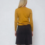 Pulover călduros cu guler rotund mustar