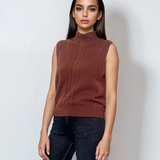 Vestă pe gât cu nasturi decorativi maro