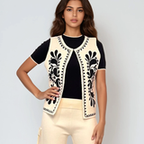 Vestă cu model traditional alb-negru