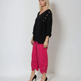 Bluză din in cu nasturi decorativi și decolteu în V bleumarin