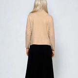 Jachetă tricotată cu nasturi aurii crem