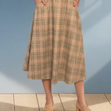 Fustă lungă cloș cu buzunare și carouri vernil