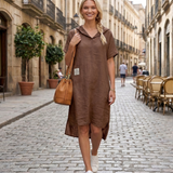 Rochie lungă în spate cu glugă și buzunare maro