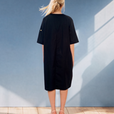 Rochie cu floare brodată în partea de sus negru-albastru