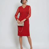 Rochie midi roșie cu mâneci din tulle decorate cu perle și strasuri rosu