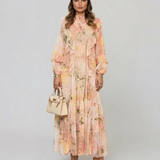 Rochie lungă din voal cu print floral și volane crem