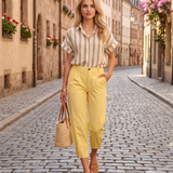 Pantaloni cu dungi și nasturi decorativi galben