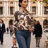 Jachetă scurtă cu guler tip cămașă animal print kaki