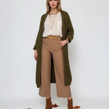 Pantaloni vaporoși cu buzunare și curea beige