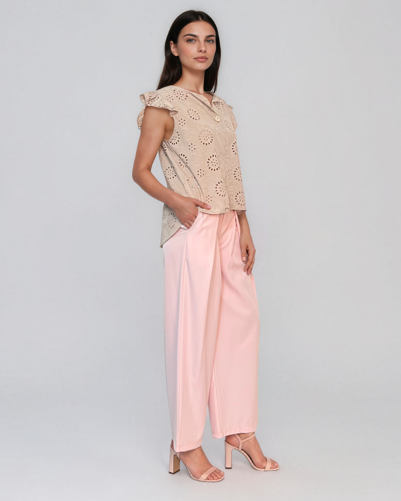 Bluză brodată cu mânecă volan beige PR917
