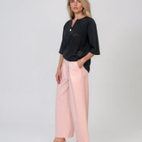 Bluză cu broderie și nasture negru PR915