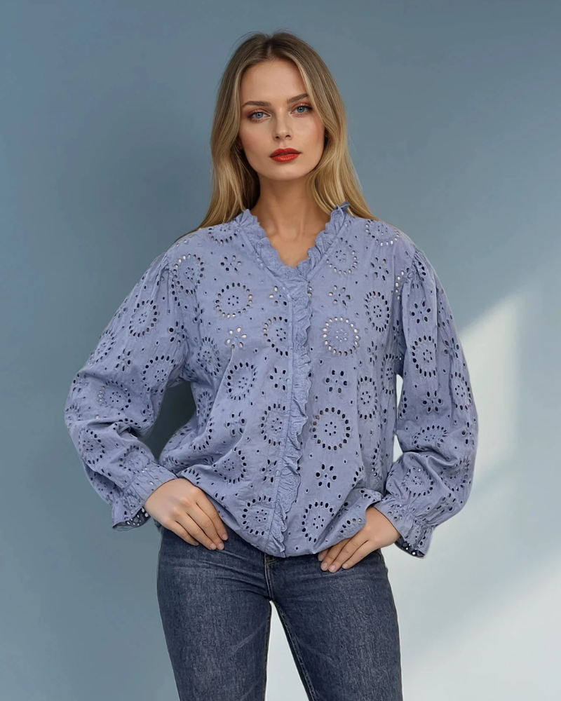 Bluză cu broderie spartă și volan la guler albastru-jeans 