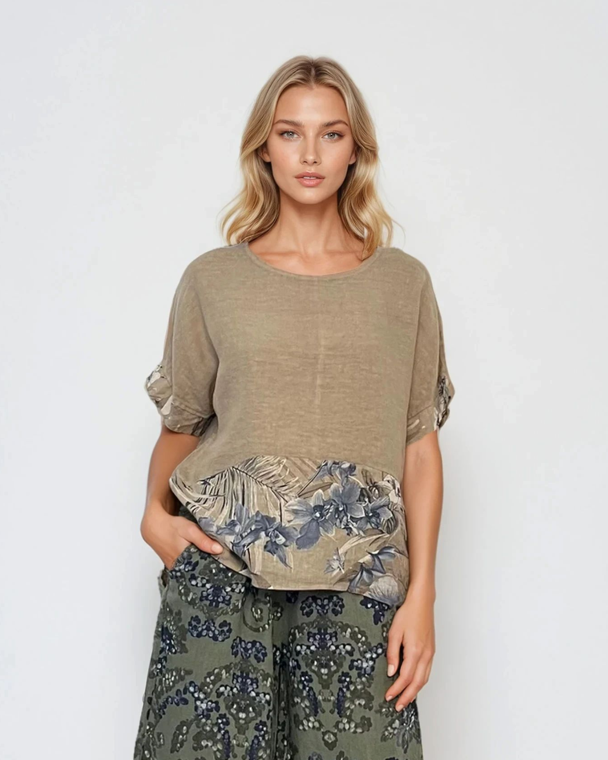 Bluză din in cu print floral crem 