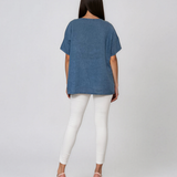 Bluză largă din in cu flori aplicate și franjuri albastru-jeans