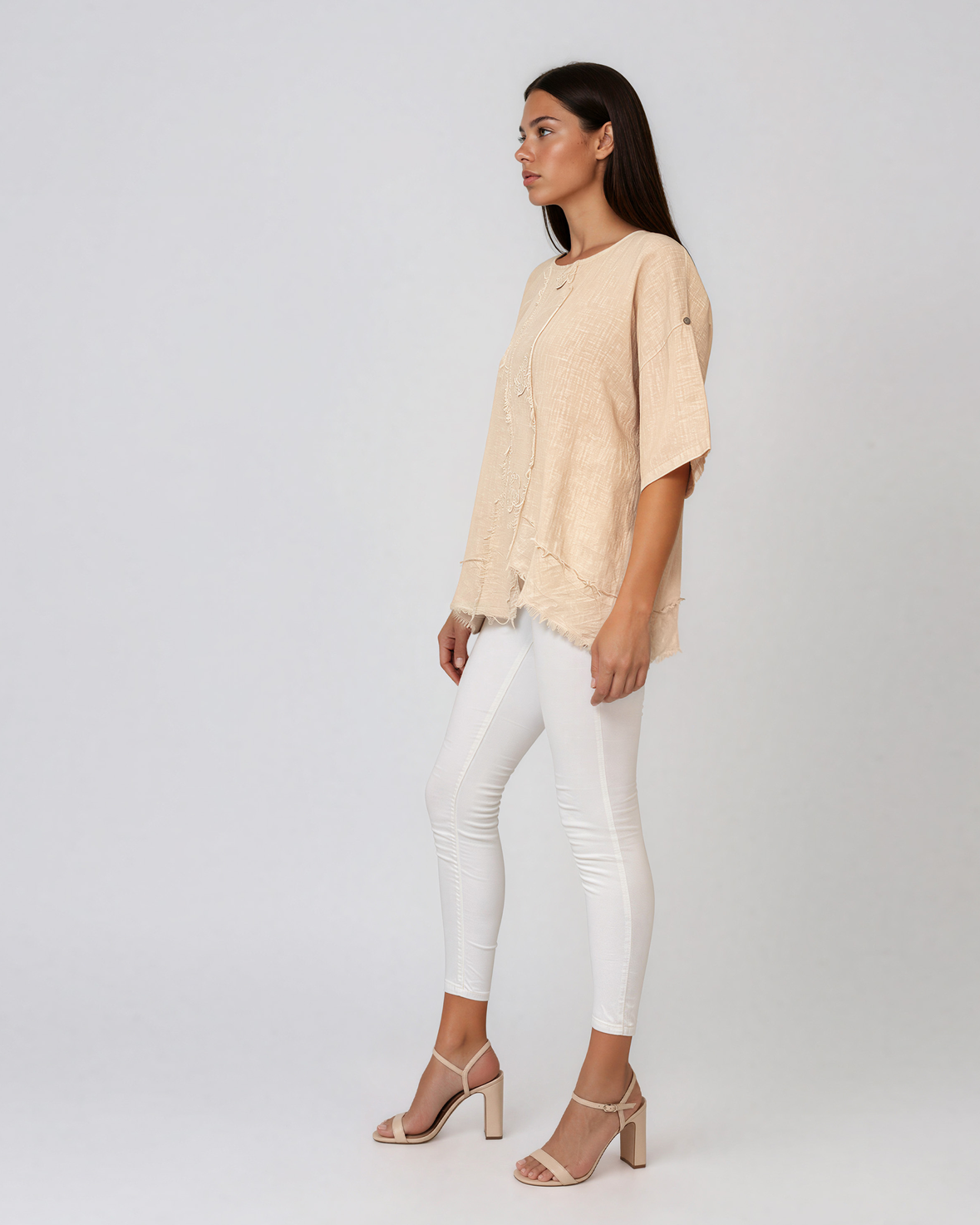 Bluză largă din in cu flori aplicate și franjuri beige PR954