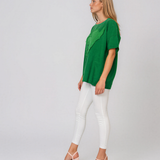 Bluză lejeră din in cu broderie florală și perforații la umeri verde PR953