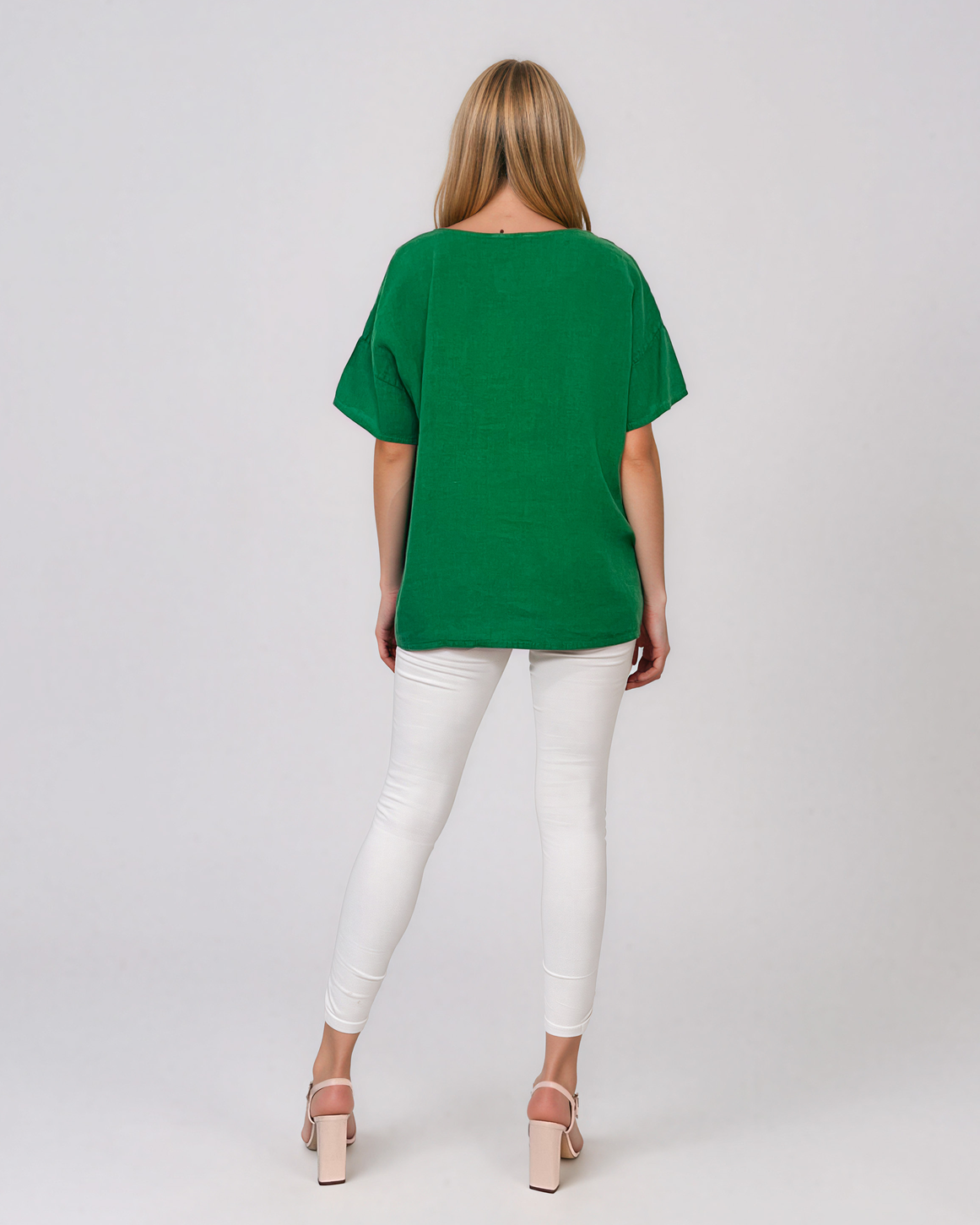 Bluză lejeră din in cu broderie florală și perforații la umeri verde PR953