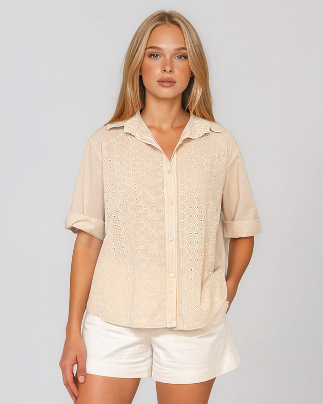 Cămașă cu broderie în partea din față beige HL085