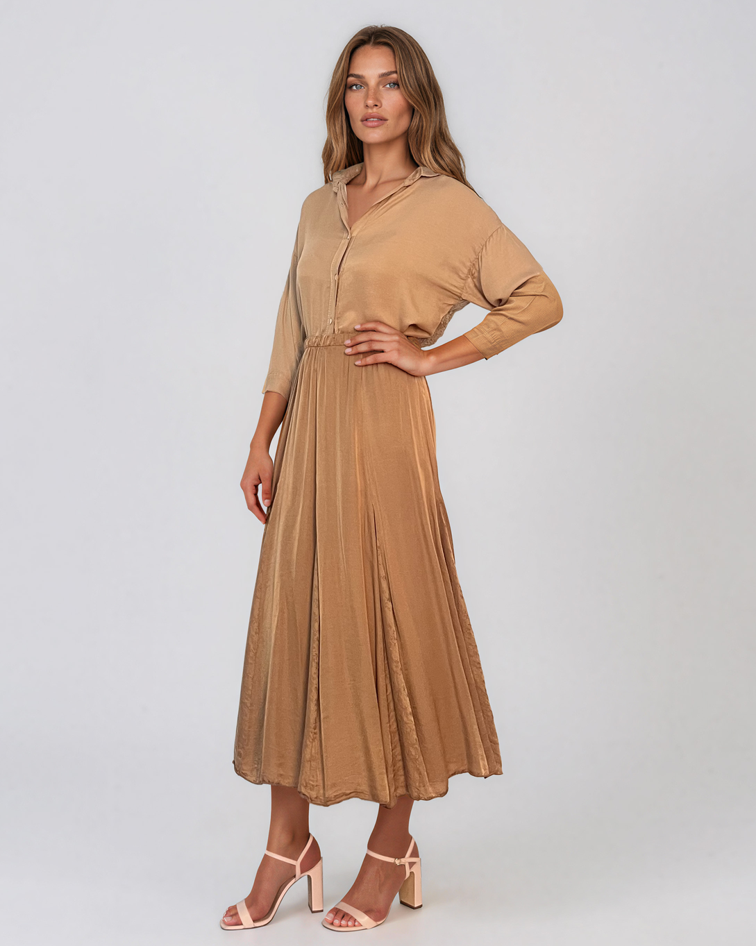 Cămașă din mătase cu spatele din dantelă beige PN015