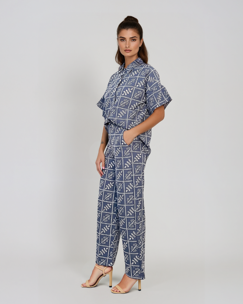 Compleu brodat cămașă și pantaloni albastru HL065