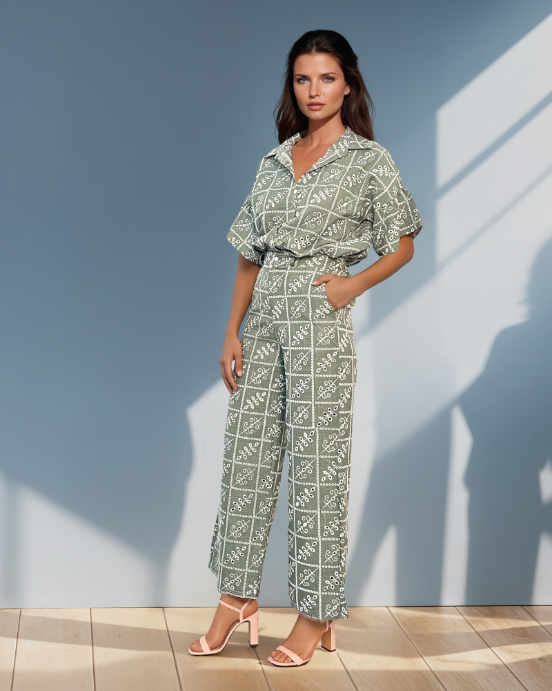 Compleu brodat cămașă și pantaloni kaki HL065