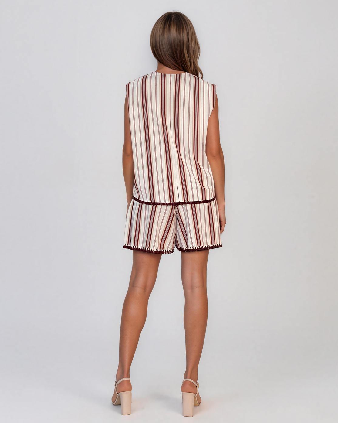 Compleu vestă și pantaloni scurți cu dungi verticale grena PN026