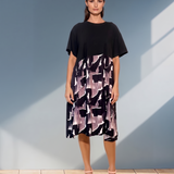 Rochie largă cu mânecă scurtă și print geometric gri