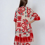 Rochie vaporoasă cu print floral și mânecă clopot rosu