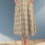 Fustă lungă cloș cu buzunare și carouri aqua