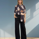 Cămașă lejeră asimetrică cu print negru