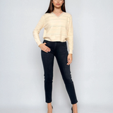 Pulover cu strasuri la decolteu alb