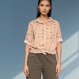 Cămașă cu legătură și print căței beige