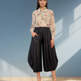 Bluză plisată cu print floral și mânecă lungă verde