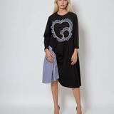 Rochie lungă albastru din bumbac cu inserție și floare din organza cu perle albastru