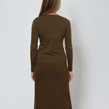 Jachetă basic cu decolteu ?i nasturi kaki