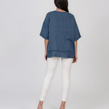 Bluză lejeră din in cu broderie florală și perforații la umeri albastru-jeans
