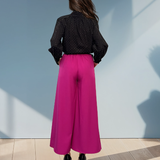 Pantaloni largi din vâscoză cu pense și curea inclusă fucsia