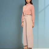 Cămașă cu strasuri și volan la guler roz