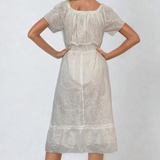Rochie midi cu broderie și șnur decolteu cu elastic în talie alb