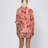 Rochie mini vaporoasă din voal cu print floral roz