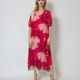 Rochie lungă din mătase naturală și flori mari ciclam