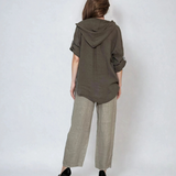 Pantaloni largi cu buzunare mari din in crem