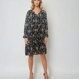 Rochie midi lejeră cu print și decolteu în V neagră