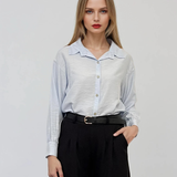 Cămașă din vâscoză cu pense la mâneci și croială lejeră bleu