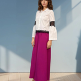 Cămașă din bumbac cu dantelă la tiv și mâneci alb