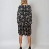 Rochie midi lejeră cu print și decolteu în V neagră
