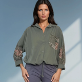 Bluză din bumbac cu dantelă florală la mâneci kaki