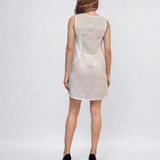 Rochie in fără mâneca cu nasturi bust alb
